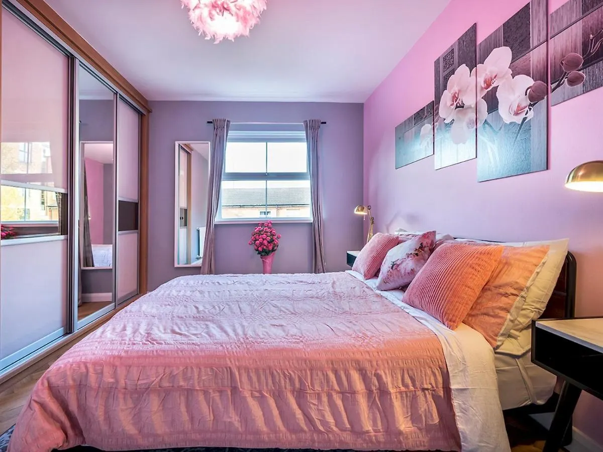 Pass The Keys - 2Br Luxury Apartment With Jacuzzi Bath Belfast
