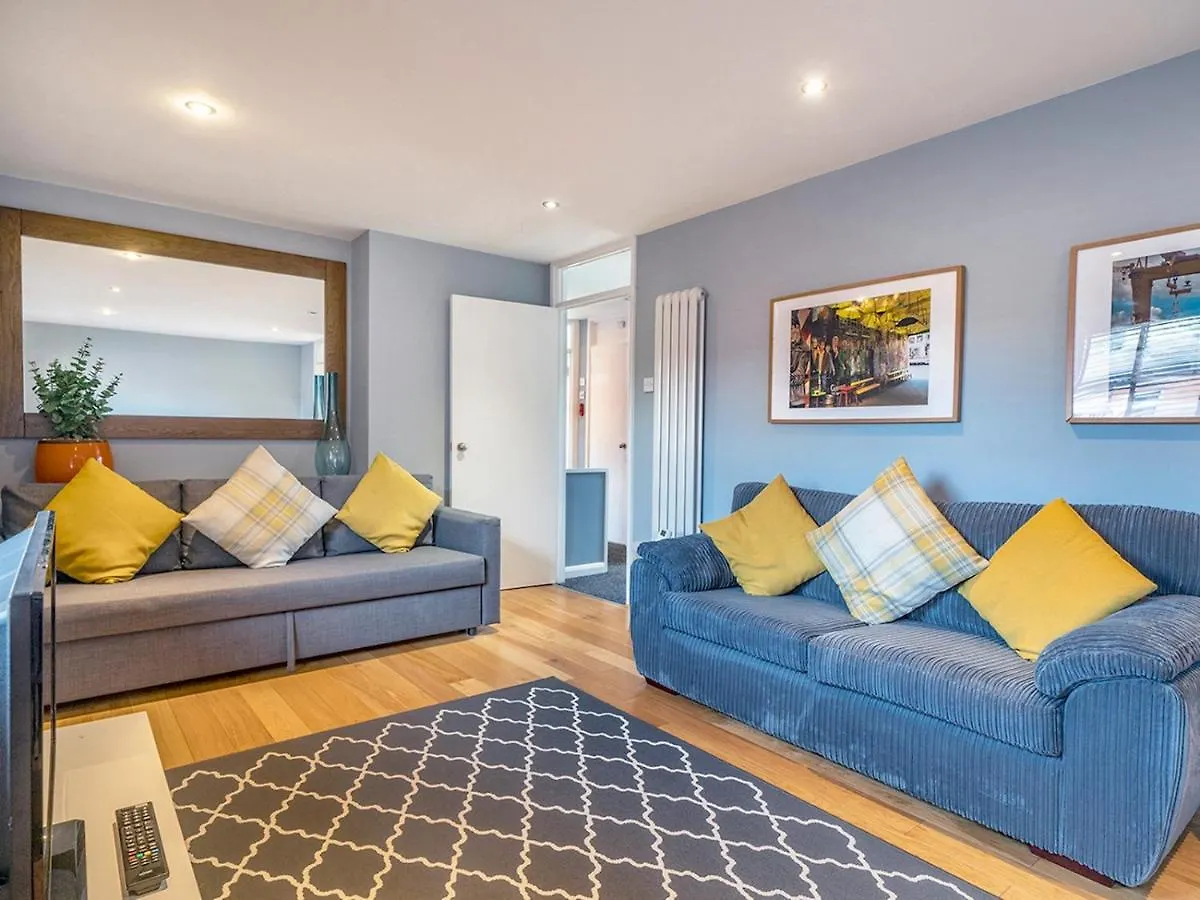 Pass The Keys - 2Br Luxury Apartment With Jacuzzi Bath Belfast 0*,  United Kingdom