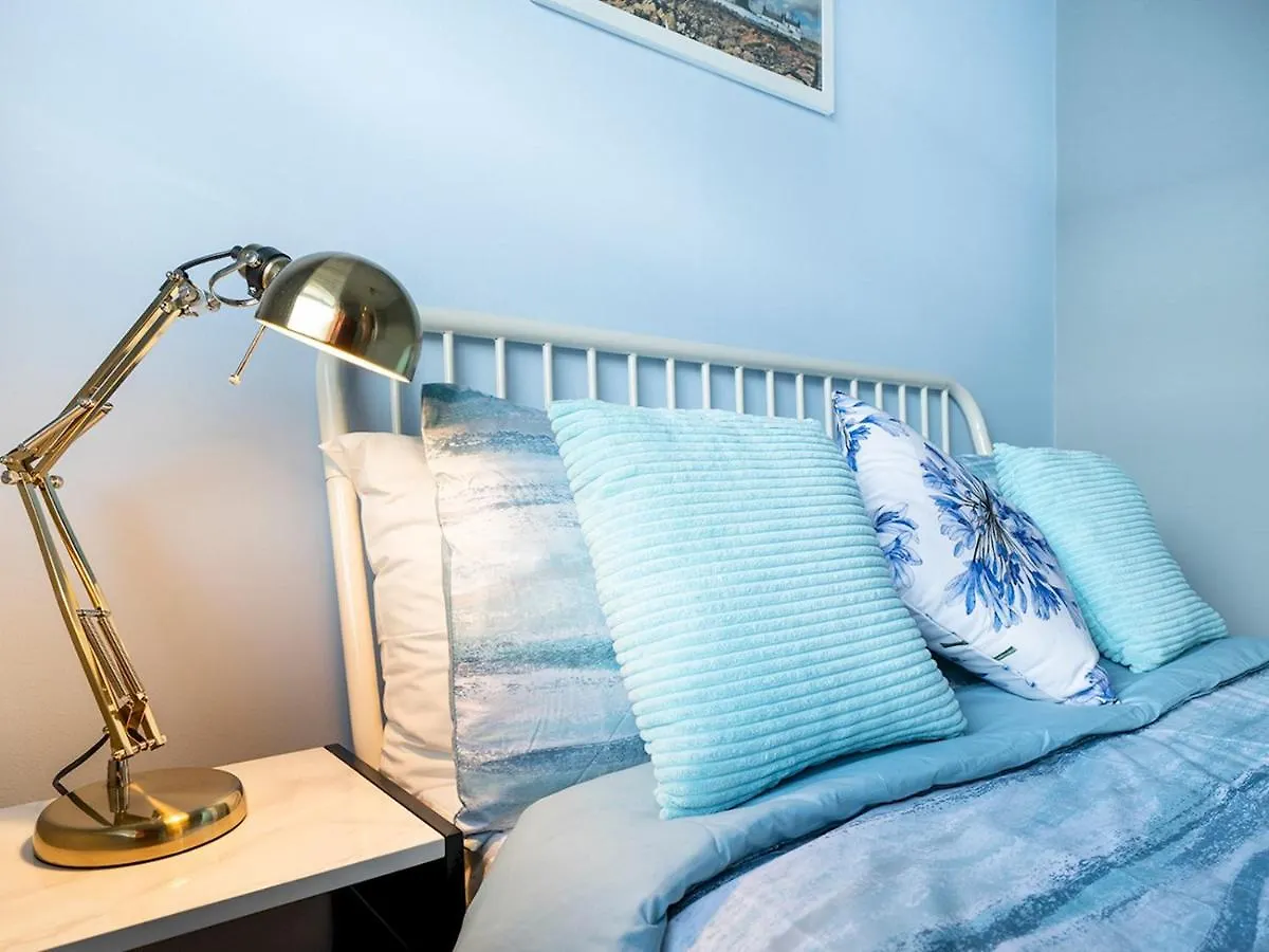 Pass The Keys - 2Br Luxury Apartment With Jacuzzi Bath Belfast